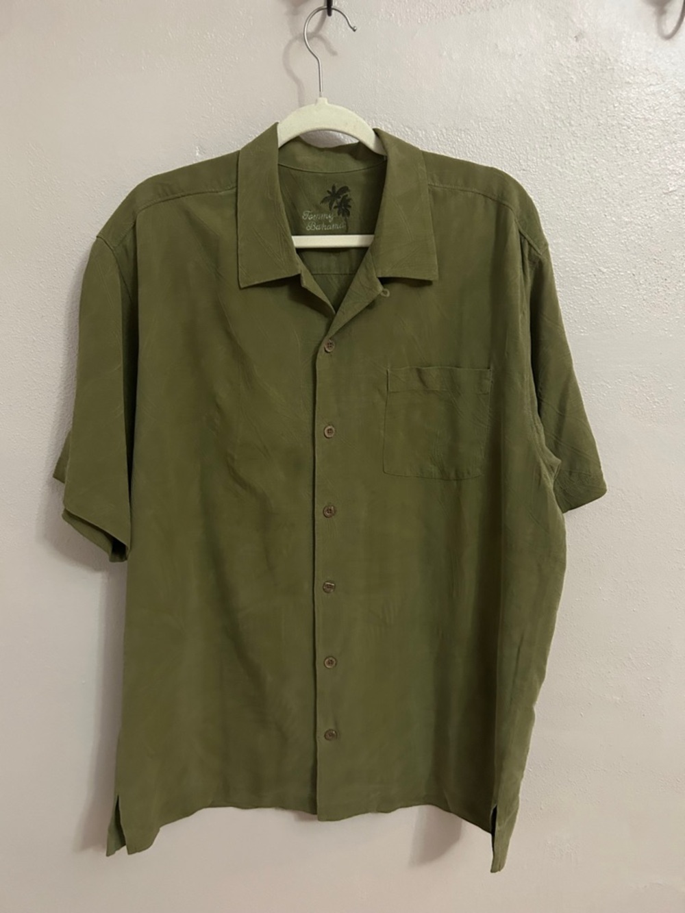 Men's Casual slim Olive Green Short-Sleeve Hawaiian Button-Down Shirt